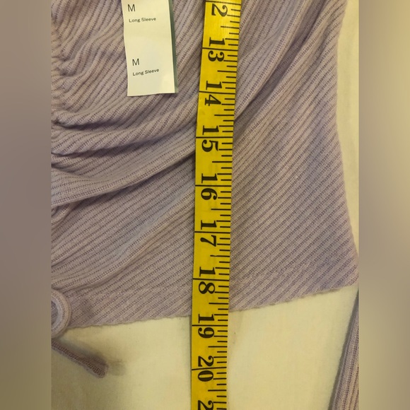 NWT Wild Fable light violet sweater, cut outs down front & tie at bottom hem, M - Picture 9 of 15